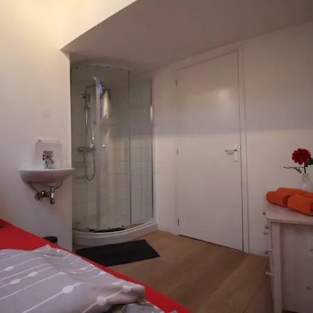 Nachtwacht Apartman *